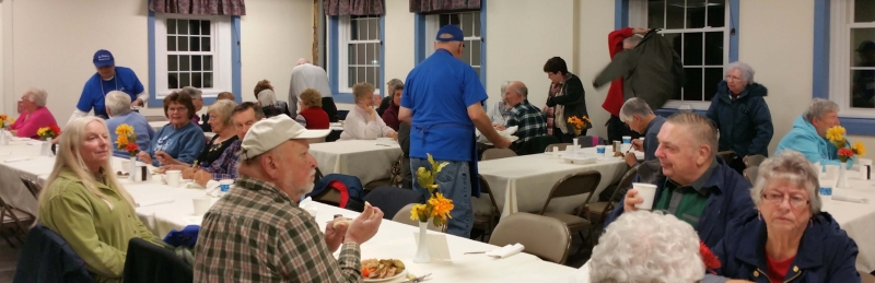 community dinner crowd 2