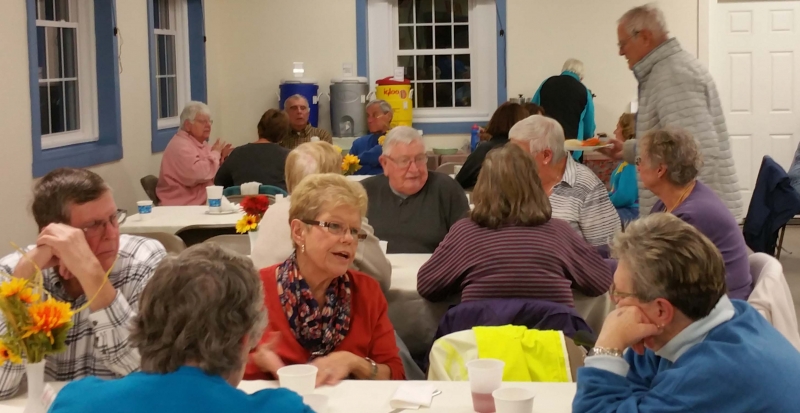 community dinner crowd