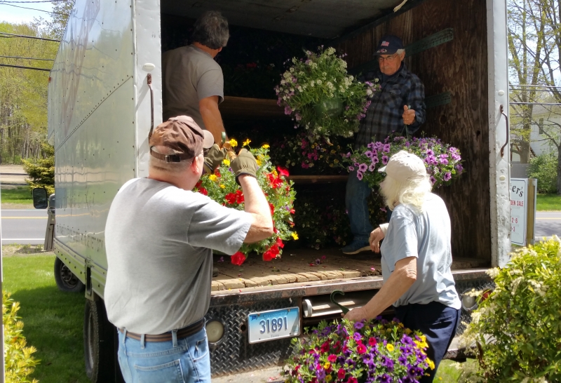unloading the flowers